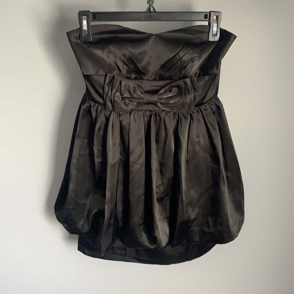 NWT Miroa Satin Black Ribbon Volumen Dress